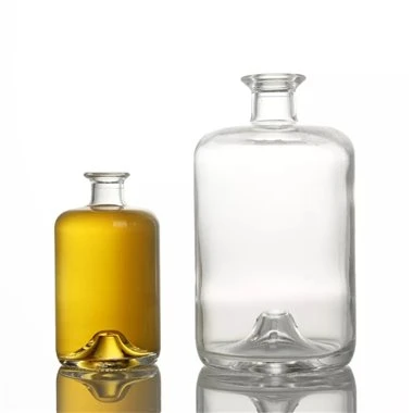 gin botlle (1) gin botlle (1)